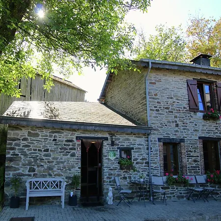 Forest Hideaway, Baillamont Ferienhaus Bièvre