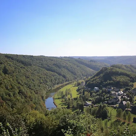 Ferienhaus Forest Hideaway, Baillamont *