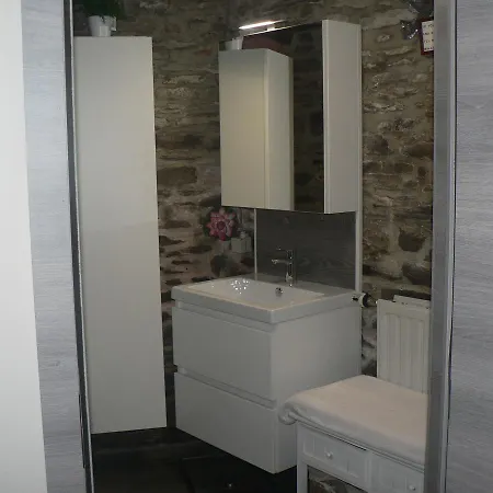 Holiday home Attractive In Baillamont With Terrace Bievre